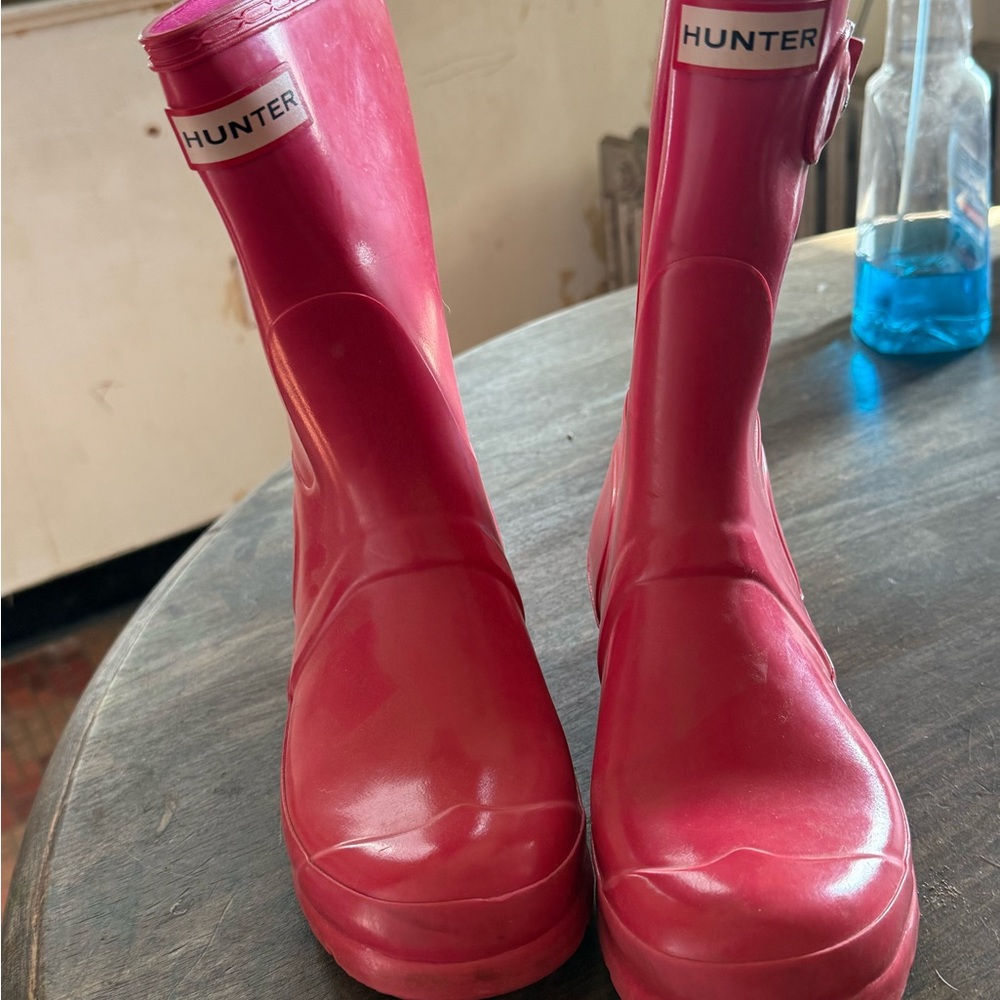 Hunter Vibrant Pink Footwear